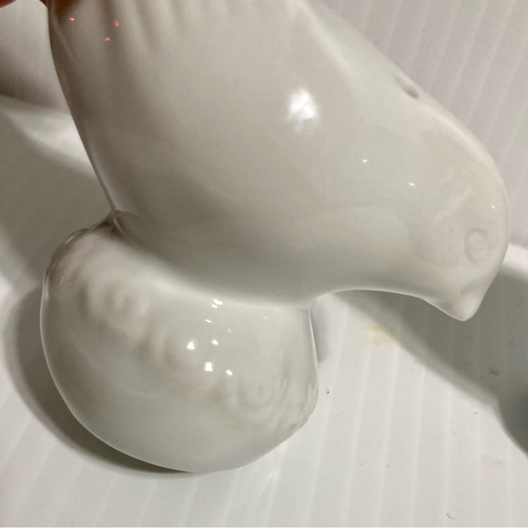 Bird Salt & Pepper Shakers White Pedestal Ceramic 3” x 3.25” - Picture 12 of 16